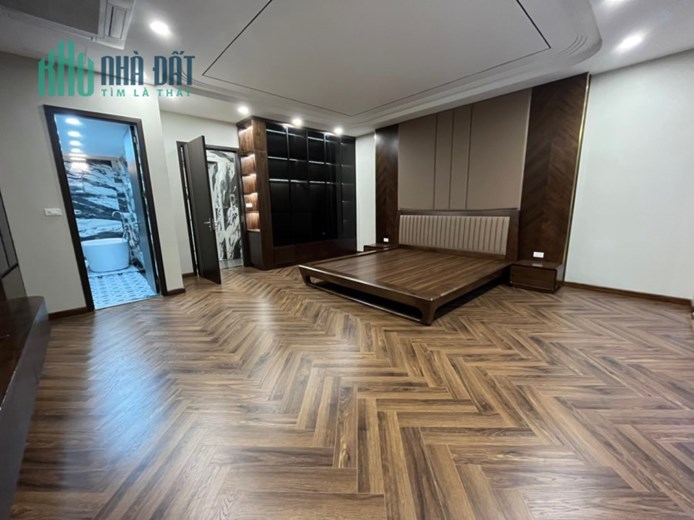 Cực chất!Bán nhà Hoàng Như Tiếp,gara 2 ô tô,thang máy nhập khẩu,65M,MT 6M,nhỉnh 14 tỷ