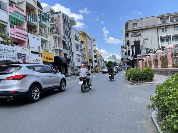 BÁN NHÀ KHU TÂN ĐỊNH HXH SÁT MT HAI BÀ TRƯNG- DT 70M2 -2 TÀNG - GIÁ CHỈ 13 TỶ xx