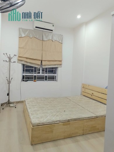 NGƯỜI QUEN GỬI BÁN NHÀ HÀO NAM 4 TẦNG DIỆN TÍCH SỬ DỤNG 28M 15M RA Ô TÔ