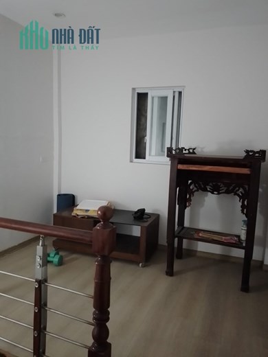 NGƯỜI QUEN GỬI BÁN NHÀ HÀO NAM 4 TẦNG DIỆN TÍCH SỬ DỤNG 28M 15M RA Ô TÔ