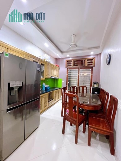 Bán nhà Phân Lô Xã Đàn, Đống Đa 52m, 5T, vỉa hè oto tránh,Kinh doanh, 20m ra phố.
