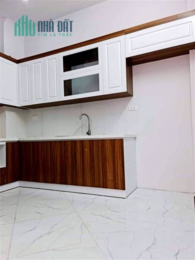 Tây Sơn-TT Đống Đa-Ngõ thẳng ô tô đi lại-35/40m-3T_MT4m-5.7 tỷ