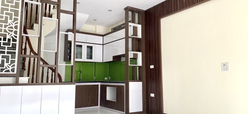 Bán nhà Đặng Tiến Đông 33m2 4 tầng, oto đô tận cửa, gần hồ Hoàng Cầu, tiện ích ngập tràn, 4.7 tỷ