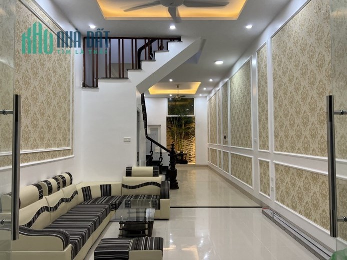 Bán nhà lô góc Chùa Bộc 45m2 4 tầng, phân lô, 2 thoáng, nhỉnh 5 tỷ