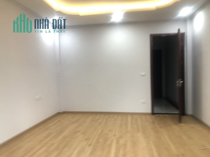 Bán nhà Xã Đàn, gần phố, ngõ nông, 35m2 x 4t, 2 thoáng, nhỉnh 4 tỷ