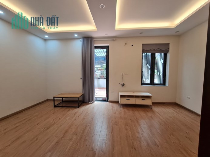 Bán nhà ngõ Thổ Quan, căn góc 3 thoáng, nhà đẹp, gần ô tô, 42m, 4 ngủ, 3.65 tỷ