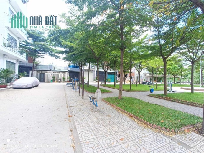 Bán nhà HOT 2 tầng, 3PN, ngang lớn 7m, HXH 8m gần Công viên Thạnh Lộc, Quận 12