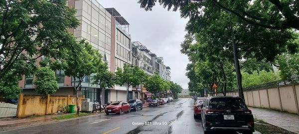 ĐẤT PHÚC ĐỒNG( LONG BIÊN)._HÀNG SIÊU HIẾM - NGON RẺ BỔ - TRUNG TÂM QUẬN LONG BIÊN - HÀNG XÓM
