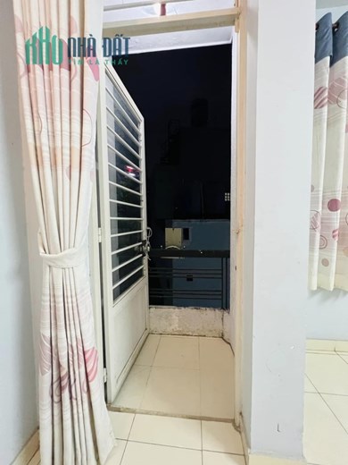 Đường xe hơi Âu Dương Lân, phường 3 quận 8, 4 PN, 3 tầng, giá 5 tỷ 200 triệu TL
