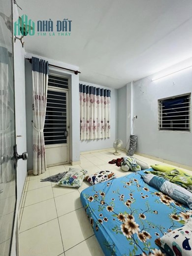 Đường xe hơi Âu Dương Lân, phường 3 quận 8, 4 PN, 3 tầng, giá 5 tỷ 200 triệu TL