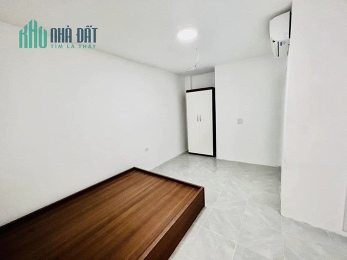 Chính Chủ Bán Tòa Nhà Văn Phòng 8 Tầng 1 Hầm Thông Sàn Thang Máy Kinh Doanh Siêu Đỉnh Trên Phố