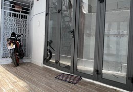 NHÀ XÓM CHIẾU, Q.4, HẼM 3 M, DT: 4x7, 2 TẦNG, 2.85 TỲ.