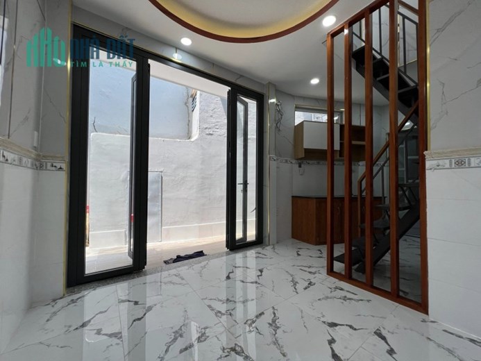 NHÀ XÓM CHIẾU, Q.4, HẼM 3 M, DT: 4x7, 2 TẦNG, 2.85 TỲ.