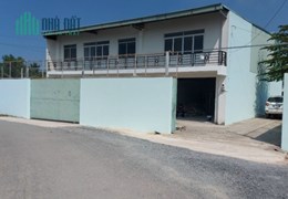 Cho thuê nhà xường tại Ấp 1 Bình Mỹ Củ Chi, 700m2, 27tr/th cọc 1 tháng. Lh:0972367039