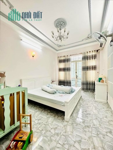 NHÀ BÁN TRUNG TÂM PHÚ NHUẬN ĐƯỜNG NGUYỄN ĐÌNH CHIỂU, GIẢM CỰC MẠNH .- 4 TẦNG BTCT - MỚI ĐẸP TẶNG