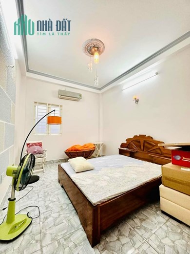 NHÀ BÁN TRUNG TÂM PHÚ NHUẬN ĐƯỜNG NGUYỄN ĐÌNH CHIỂU, GIẢM CỰC MẠNH .- 4 TẦNG BTCT - MỚI ĐẸP TẶNG