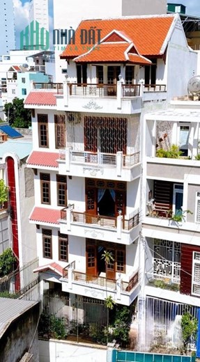 nhà hẻm lê thánh tôn sát VINCOM 12pn 14wc