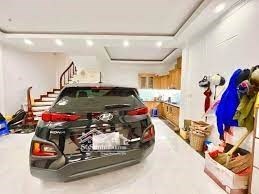Bán nhà ngõ 172 Lạc Long Quân dt 45m2 xây 5,5 tầng, giá 9,5 tỷ có gara ôtô