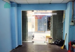 Nhà thuê hẻm thông Âu Dương Lân P3Q8 - Giá : 8 Triệu