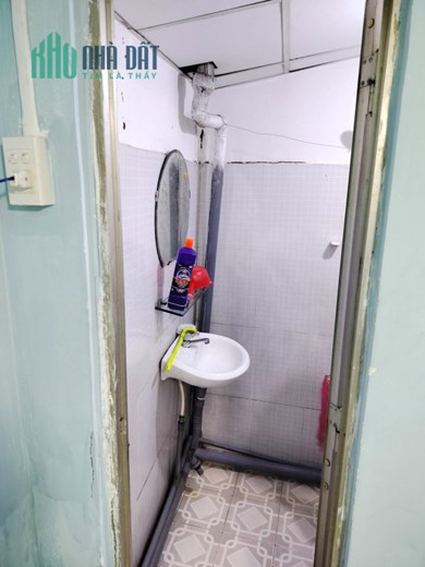 Nhà thuê hẻm thông Âu Dương Lân P3Q8 - Giá : 8 Triệu