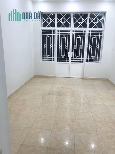 Nhà thuê 3 Tầng hẻm 4m đường Nguyễn Trãi P11Q5 - 15 Triệu