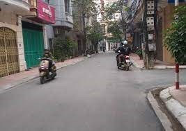 Bán nhà ngõ 172 Lạc Long Quân dt 45m2 xây 5,5 tầng, giá 9,5 tỷ có gara ôtô