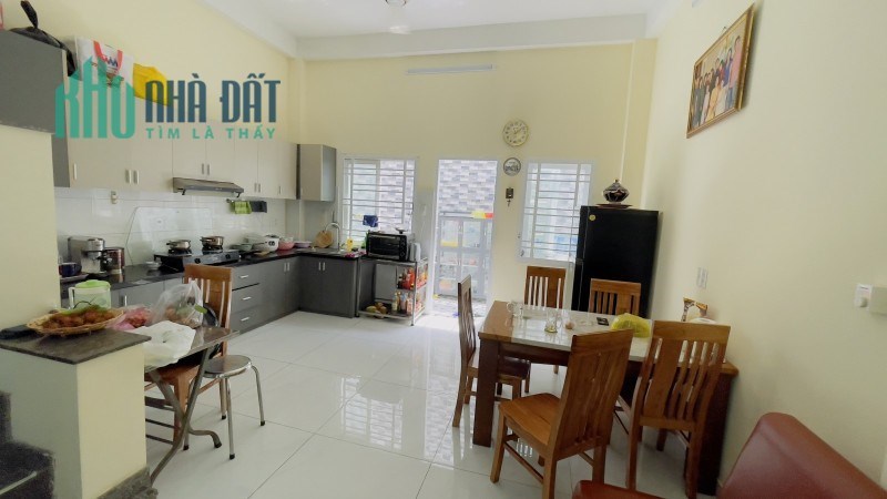 Nhà mặt tiền phù hợp làm Văn Phòng, mở tiệm Vàng, 4 tầng, 5m x 17m giá 12.5 tỷ