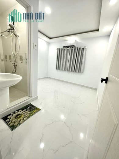 NHỈNH 6 TỶ CÓ NHÀ ĐẸP 4 TẦNG HẺM ÔTÔ - 33M2 - 20M RA MẶT TIỀN CHU VĂN AN