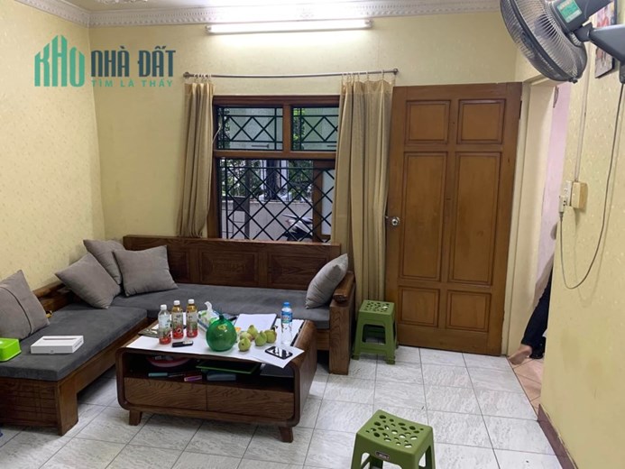 Bán nhà TT Quỳnh Mai diện tích 80m2 chỉ nhỉnh 2 tỷ