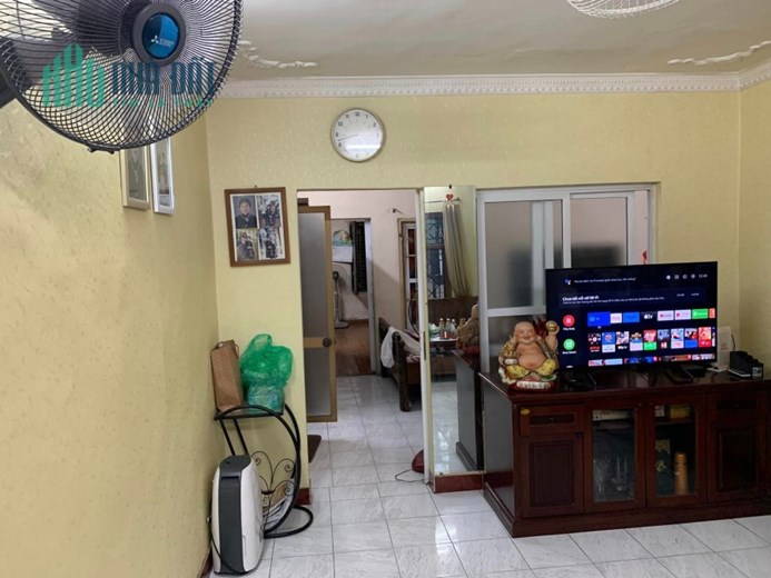 Bán nhà TT Quỳnh Mai diện tích 80m2 chỉ nhỉnh 2 tỷ