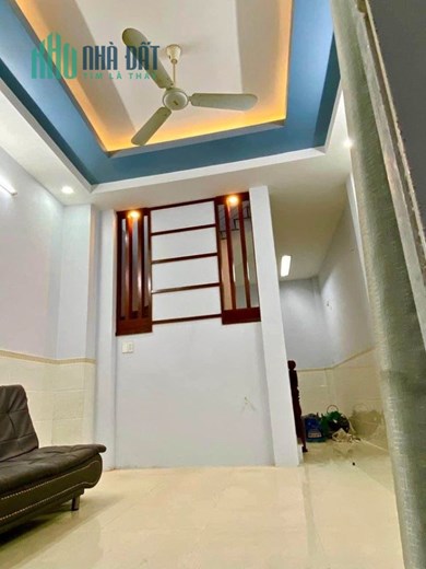 4.2x10m (2 tầng) 3.2 tỷ, Lê Văn Thọ Đối Diện cv Làng Hoa