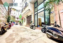 Bán nhà siêu đẹp, mặt phố Cù Chính Lan, Gara ô tô, kinh doanh, thang máy, tặng full đồ, 45m2*8T
