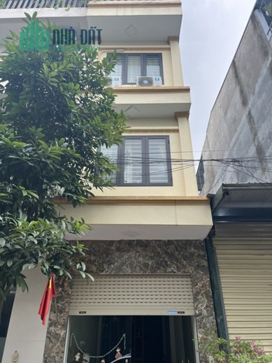 Cho thuê nhà Vạn Phúc 45m2 x 4 tầng, 3 tầng hoàn chỉnh, 1 tầng tum khép kín