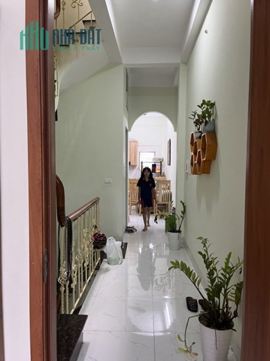 Cho thuê nhà Vạn Phúc 45m2 x 4 tầng, 3 tầng hoàn chỉnh, 1 tầng tum khép kín