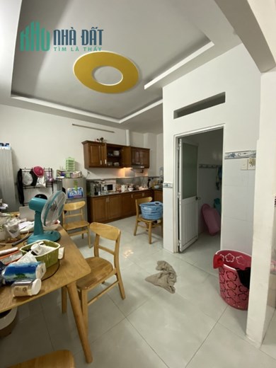 Nhà 2 tầng, Phạm Văn Chiêu, 5.3x14m, HXH gần nhà giá rẻ 3.8 tỷ TL
