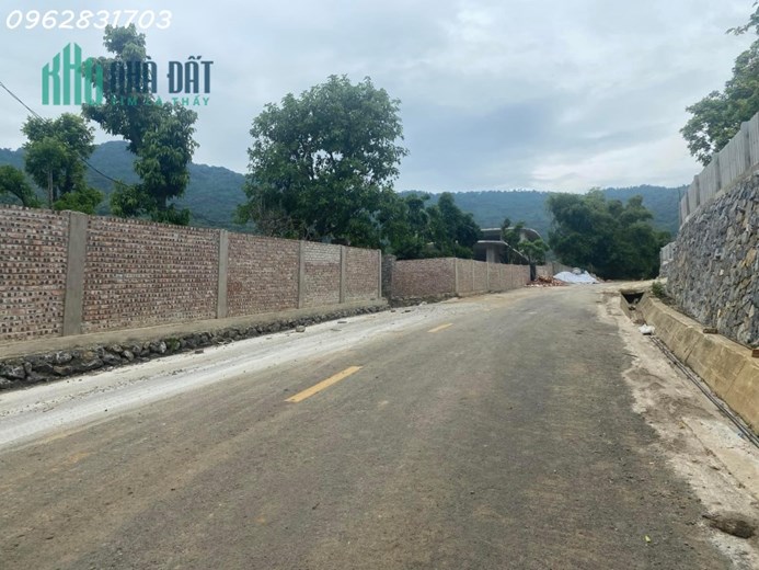 chính chủ bán mảnh hoa hậu trục chính phú mãn giá chỉ hơn 7tr/m đường xe công tránh nhau