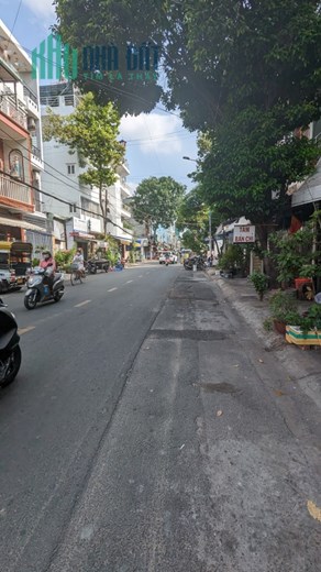 Lô góc 60m2, 1 triệt 1 lầu, đường rộng 15m, p Tân Quý Tân Phú, dòng tiền 17 tr, 9.89 tỷ.