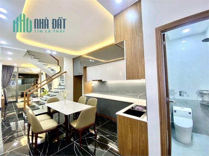 Nhà ngộp Phạm Văn Chiêu, Gò Vấp – HXH thông,  73m2, 3 tầng, chỉ 6.6 tỷ.