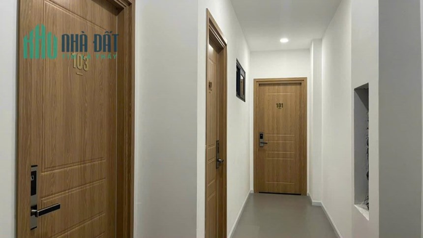 BÁN GẤP TÒA CHDV CƯ XÁ NGÂN HÀNG, 5 TẦNG, THANG MÁY, DÒNG TIỀN GẦN 1 TỶ/NĂM