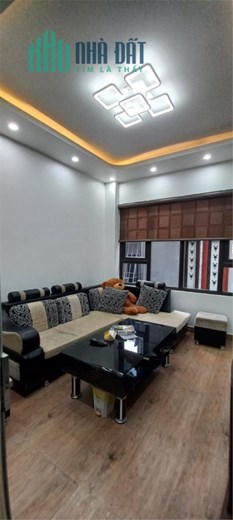 Bán nhanh căn nhà Dân Xây độc lập sân cổng cách mặt đường Đà Nẵng chỉ 30m