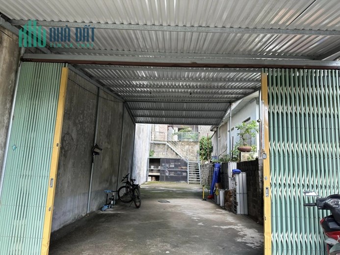 Chính chủ cần bán  NHÀ VÀ ĐẤT Thuộc Tổ 5 phường Chiềng Lề - Sơn La