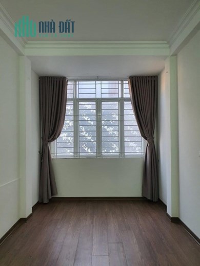 💥6.7 tỷ Ô tô đỗ cửa Trung Kính, Cầu Giấy kinh doanh, sổ phân lô 30m 4 tầng💥