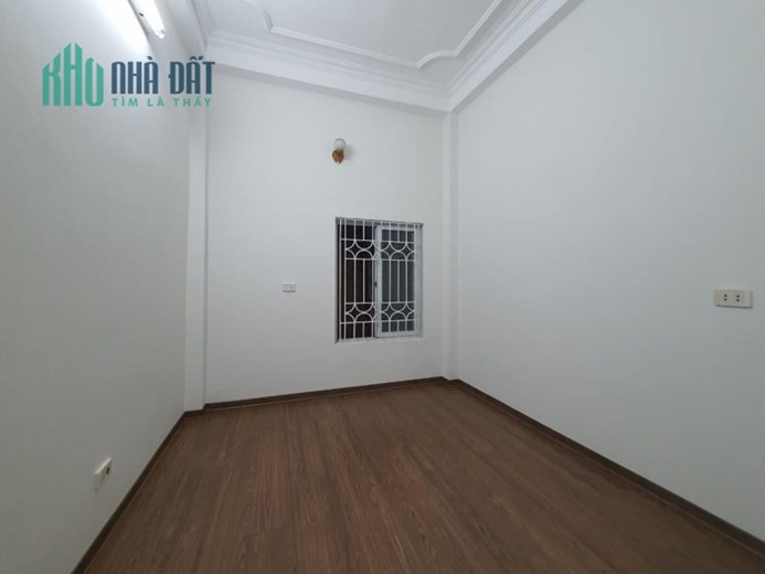 💥6.7 tỷ Ô tô đỗ cửa Trung Kính, Cầu Giấy kinh doanh, sổ phân lô 30m 4 tầng💥