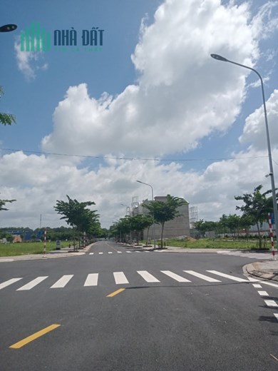 Khu Nhà Ở Khánh Bình Smatrthome Tân Uyên Bình Dương.Gía chỉ 750 triệu.Chiết khấu, quà tặng thả ga