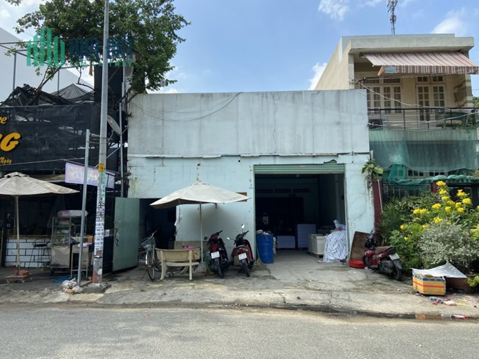 Bán nhà MẶT TIỀN 16M + VỈA HÈ, Phường Tân Quý, Quận Tân Phú, 180m2(8x22.5) nở hậu