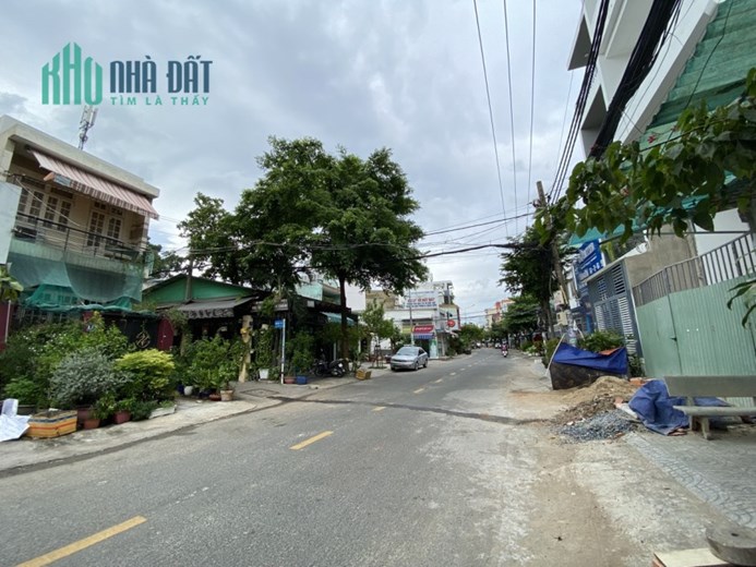 Bán nhà MẶT TIỀN 16M + VỈA HÈ, Phường Tân Quý, Quận Tân Phú, 180m2(8x22.5) nở hậu