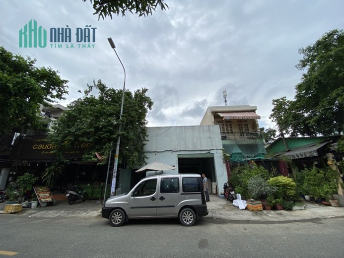 Bán nhà MẶT TIỀN 16M + VỈA HÈ, Phường Tân Quý, Quận Tân Phú, 180m2(8x22.5) nở hậu