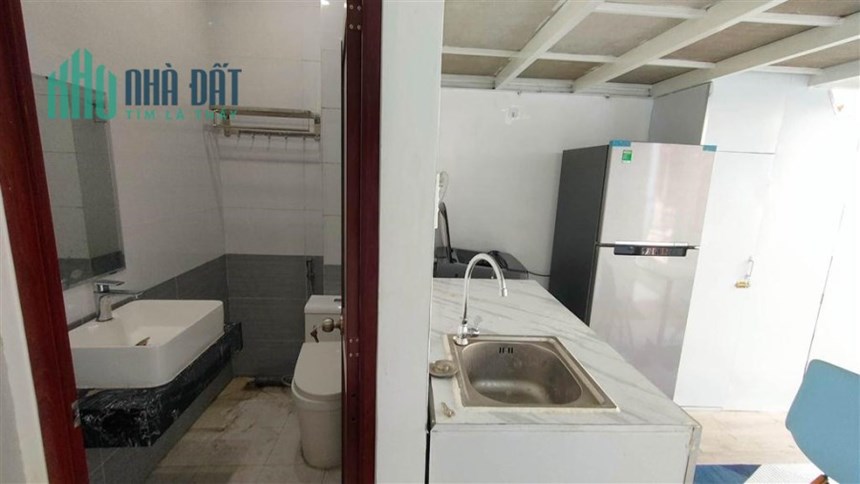 Cho thuê CHDV full nội thất có gác, ban công Diên Hồng, Ngay chợ Bà Chiểu.