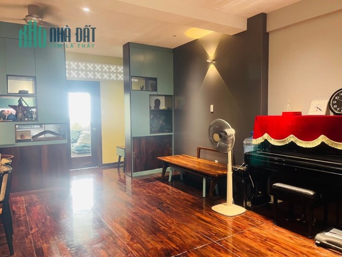 Chính chủ cần cho thuê căn hộ cao cấp 70m2, 2PN tại Nguyễn Ngọc Phương, Phường 19, quận Bình Thạnh