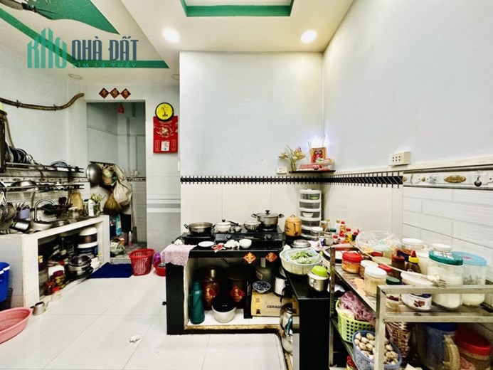 Bán gấp nhà mới Lạc Long Quân Quận 11 2 tàng BTCT HXH gần 70m2 chỉ nhỉnh 6 tỷ TL